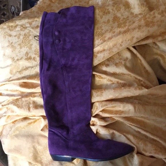 White Mountain Shoes - Suede Boots